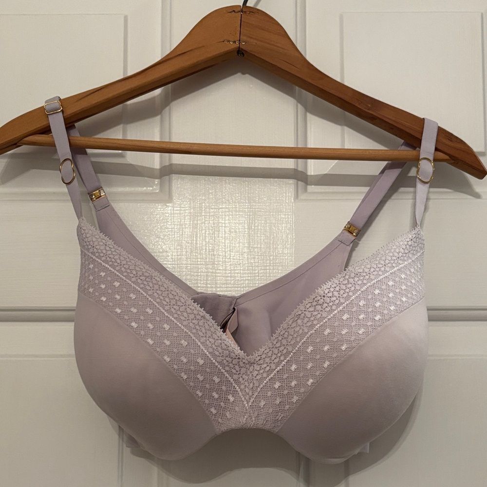 Victoria's Secret Lined Perfect Coverage Light Purple Lace Bra Size 36D